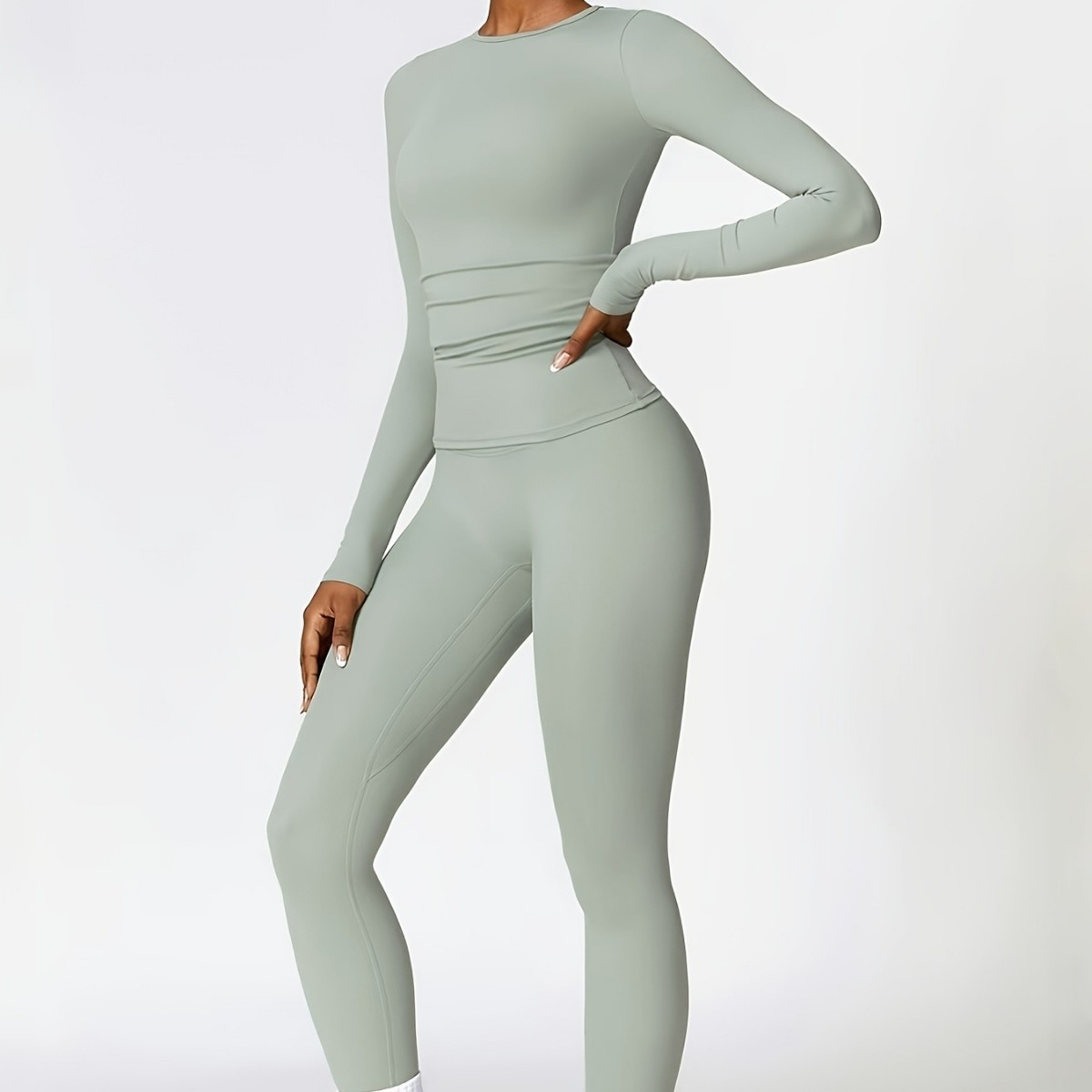 Tight-fitting yoga suit slim l - Pilates & Yoga Unleashed Studio Tuckahoe recensione e prezzo