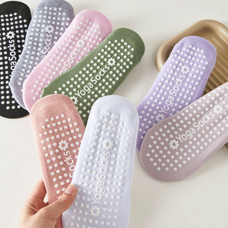 1/8 Pairs Indoor Sports Yoga P - Pilates & Yoga Unleashed Studio Tuckahoe recensione e prezzo